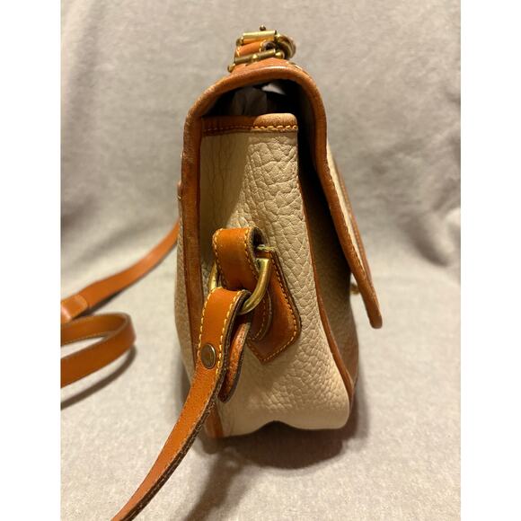 Dooney & Bourke VTG Carrier Satchel Crossbody Tan and Cream Women’s Bag - Picture 9 of 16